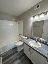 2010 Estrada Pkwy in Irving, TX - Building Photo - Building Photo