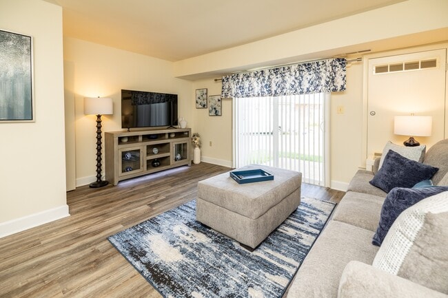 Seven Oaks Townhomes
