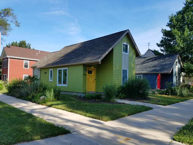 property at 1962 W 58th St