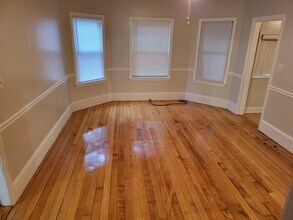 517 Summer St, Unit 517 Summer St Apt 1 in Brockton, MA - Building Photo - Building Photo