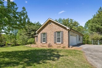 107 Keri Dr in Pleasant View, TN - Building Photo - Building Photo