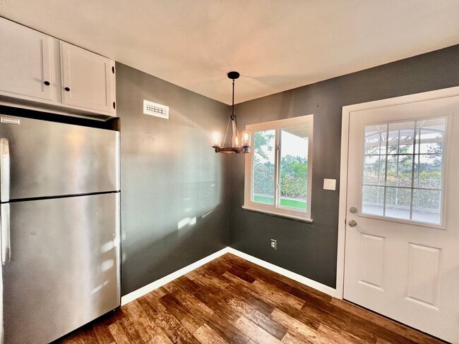 8051 San Carlos Dr in San Diego, CA - Building Photo - Building Photo