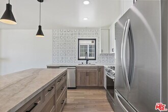 6407 Ocean Front Walk in Los Angeles, CA - Building Photo - Building Photo