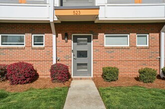523 Sedgefield Park Dr in Charlotte, NC - Building Photo - Building Photo