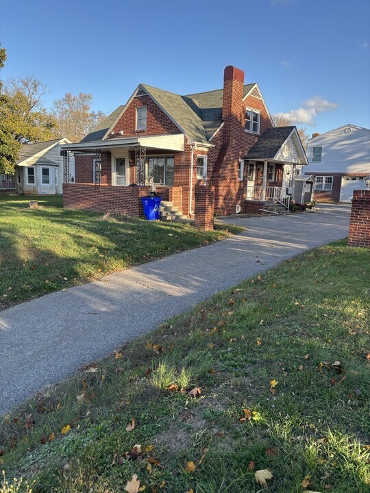 10402 Baltimore National Pike, Unit 10402 A Balt.Natl.Pike in Ellicott City, MD - Foto de edificio