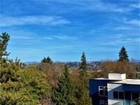 Lawton Park Apartments in Seattle, WA - Building Photo - Building Photo