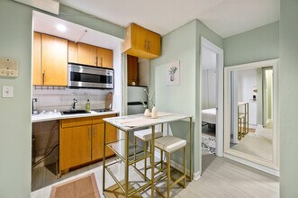 250 E 33rd St, Unit ID1323974P in New York, NY - Foto de edificio - Building Photo