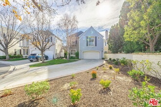 23810 Bayview Ct in Santa Clarita, CA - Building Photo - Building Photo