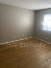 2125 Exeter Dr in Las Vegas, NV - Building Photo - Building Photo