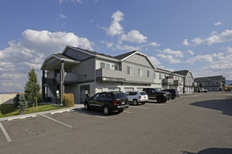 Residence at Tullamore in Post Falls, ID - Building Photo - Building Photo