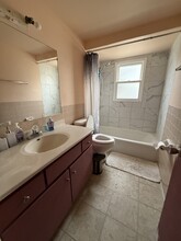 4216 Marquette Dr, Unit 2 in Racine, WI - Foto de edificio - Building Photo