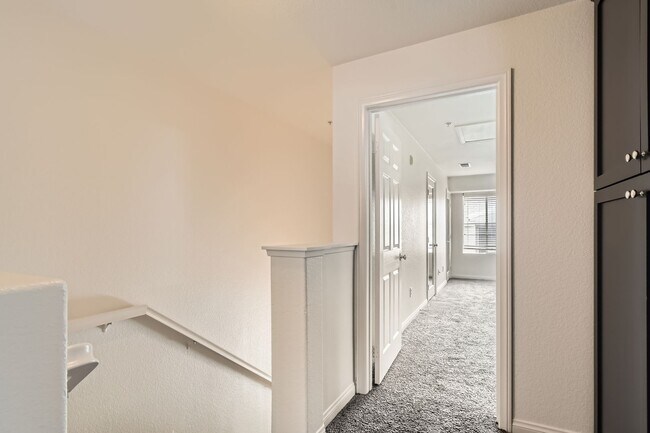 8753 Esplanade Park Ln in San Diego, CA - Building Photo - Building Photo