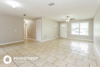 10817 Dulawan Dr in Jacksonville, FL - Building Photo - Building Photo