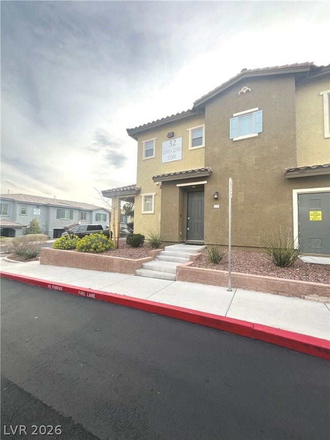 965 Nevada State Dr in Henderson, NV - Building Photo - Building Photo