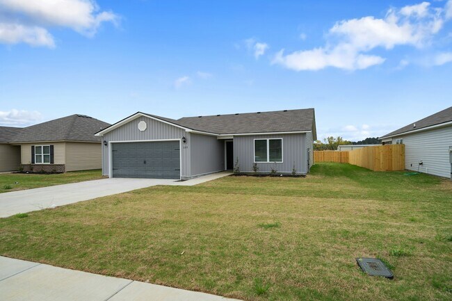 209 Clear Creek Dr in Decatur, AL - Building Photo - Building Photo
