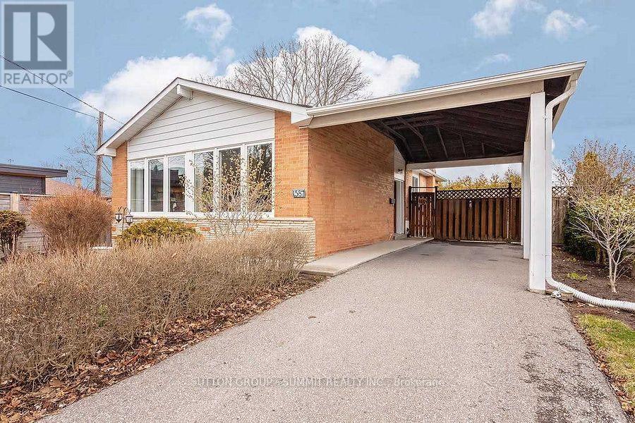 1587 Bothwell Ave in Mississauga, ON - Building Photo
