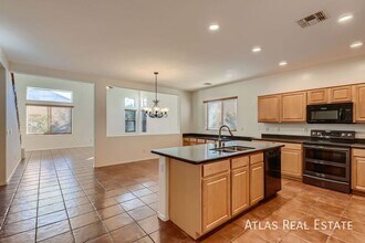 2863 W Mila Way in Queen Creek, AZ - Building Photo - Building Photo
