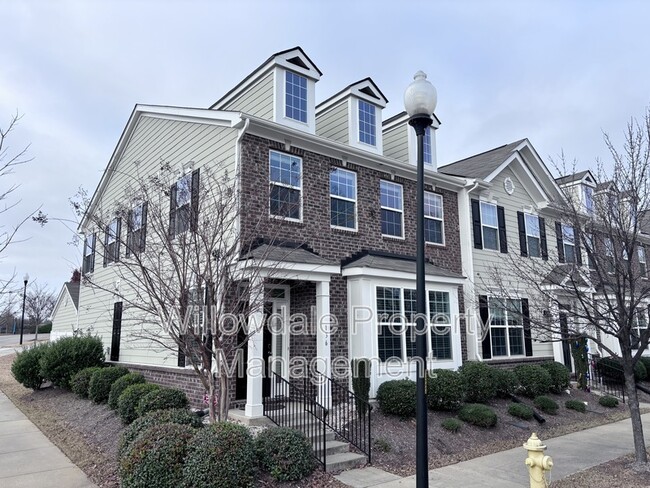 136 Spring Pine Ln in Holly Springs, NC - Building Photo - Building Photo