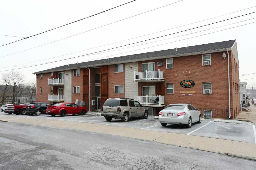 Hunter's & Cooke in Bridgeport, PA - Building Photo