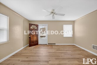 202 Waggoner Blvd in Toledo, OH - Building Photo - Building Photo