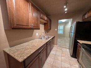 551 Terminal Loop Rd in McQueeney, TX - Building Photo - Building Photo