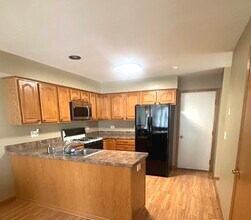 3088 Serenity Ln in Naperville, IL - Building Photo - Building Photo