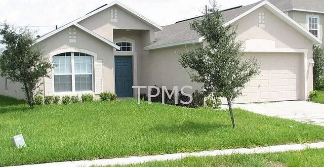 14049 Econ Woods Ln in Orlando, FL - Building Photo