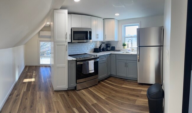 23 W 5th St in Lowell, MA - Building Photo - Building Photo