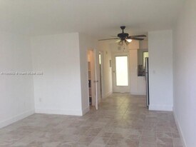 851 Meridian Ave in Miami Beach, FL - Building Photo