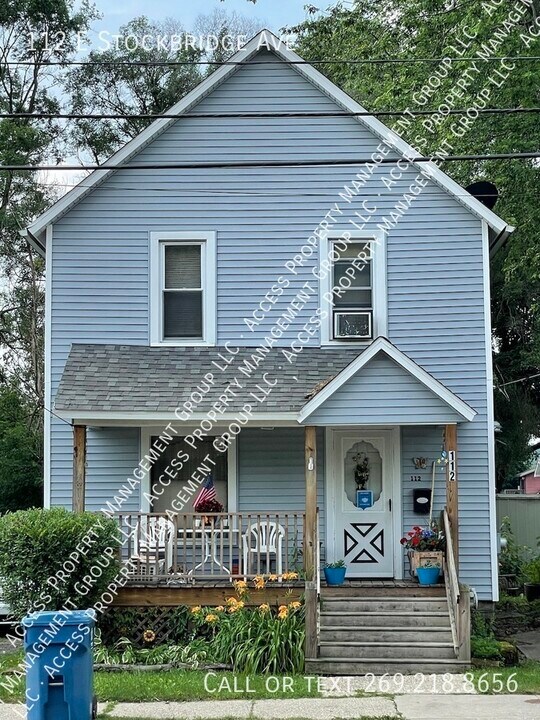 112 E Stockbridge Ave in Kalamazoo, MI - Building Photo