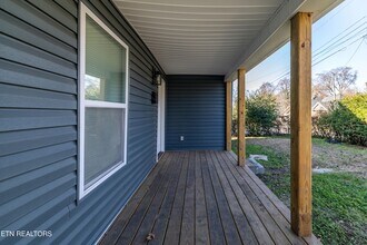 1422 Beaumont Ave in Knoxville, TN - Building Photo - Building Photo