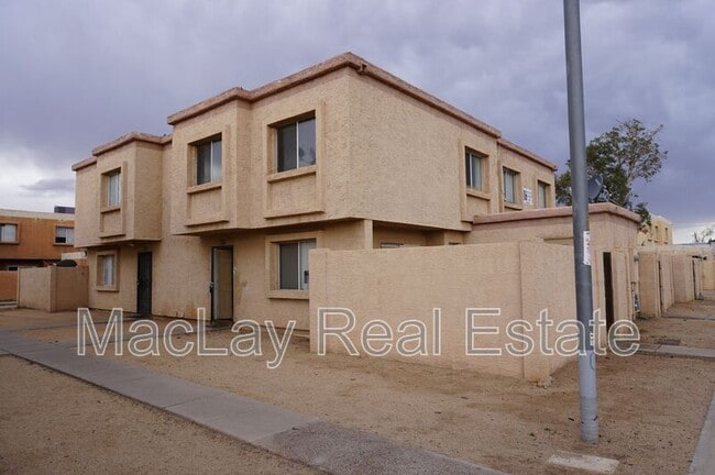 property at 4417 E Riverside St