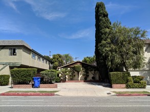 Triplex Santa Monica R2 Zoned in Santa Monica, CA - Building Photo - Other