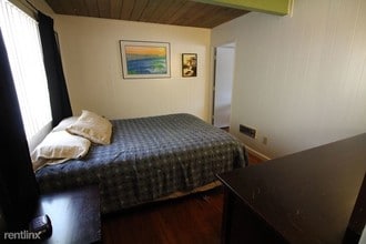 1812 Hornblend St-Unit -#F in San Diego, CA - Building Photo - Building Photo