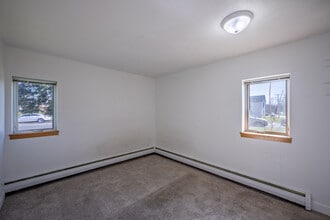 Falls Apartments in River Falls, WI - Building Photo - Interior Photo
