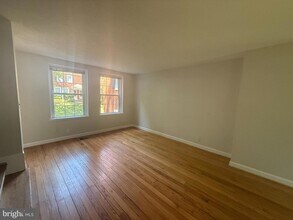 4803 27th Rd S in Arlington, VA - Foto de edificio - Building Photo