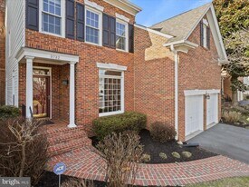 3732 Center Way in Fairfax, VA - Building Photo