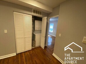 6504 N Washtenaw Ave, Unit 3 in Chicago, IL - Foto de edificio - Building Photo