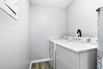 2516 Pennacook Rd in Louisville, KY - Building Photo - Building Photo