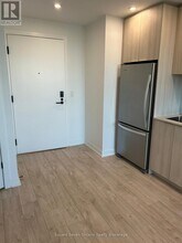 720 Whitlock Ave in Milton, ON - Building Photo - Building Photo