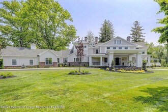 489 Sycamore Ave in Shrewsbury, NJ - Building Photo - Building Photo