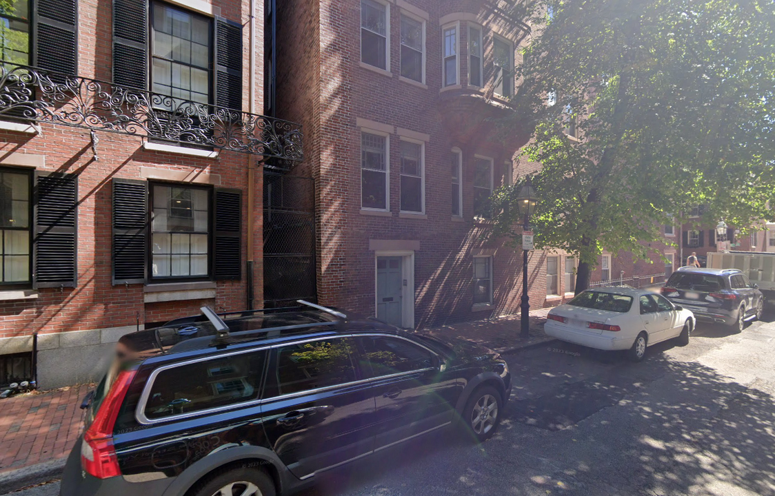 95 Mount Vernon St, Unit 51 in Boston, MA - Building Photo