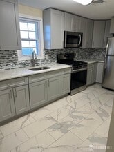 9 Christopher St in Carteret, NJ - Building Photo - Building Photo