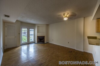 345 Franklin St in Cambridge, MA - Building Photo - Building Photo