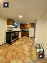 132 Chiswick Rd, Unit B in Boston, MA - Building Photo - Building Photo