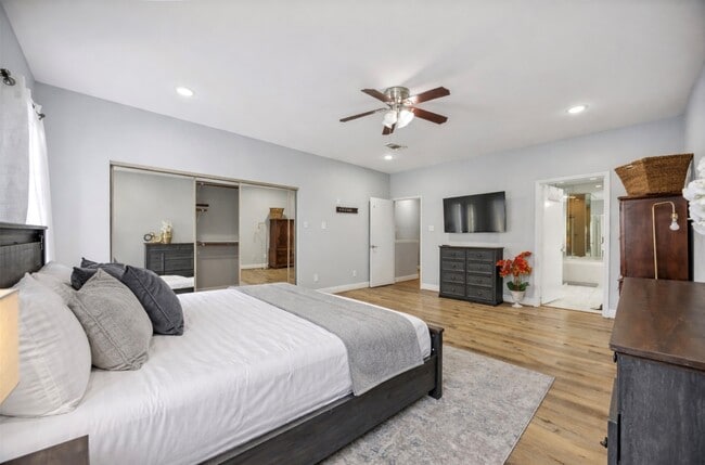 property at 3292 Holly Hall St