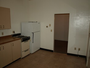 413 Front St, Unit 208 in Lynden, WA - Building Photo - Building Photo