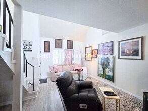 730 W 4th St in Long Beach, CA - Building Photo - Building Photo