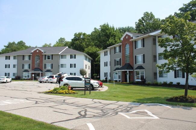 Windsor Place in Mentor, OH - Foto de edificio - Building Photo