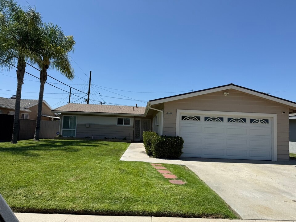 6302 San Lorenzo Dr in Buena Park, CA - Building Photo